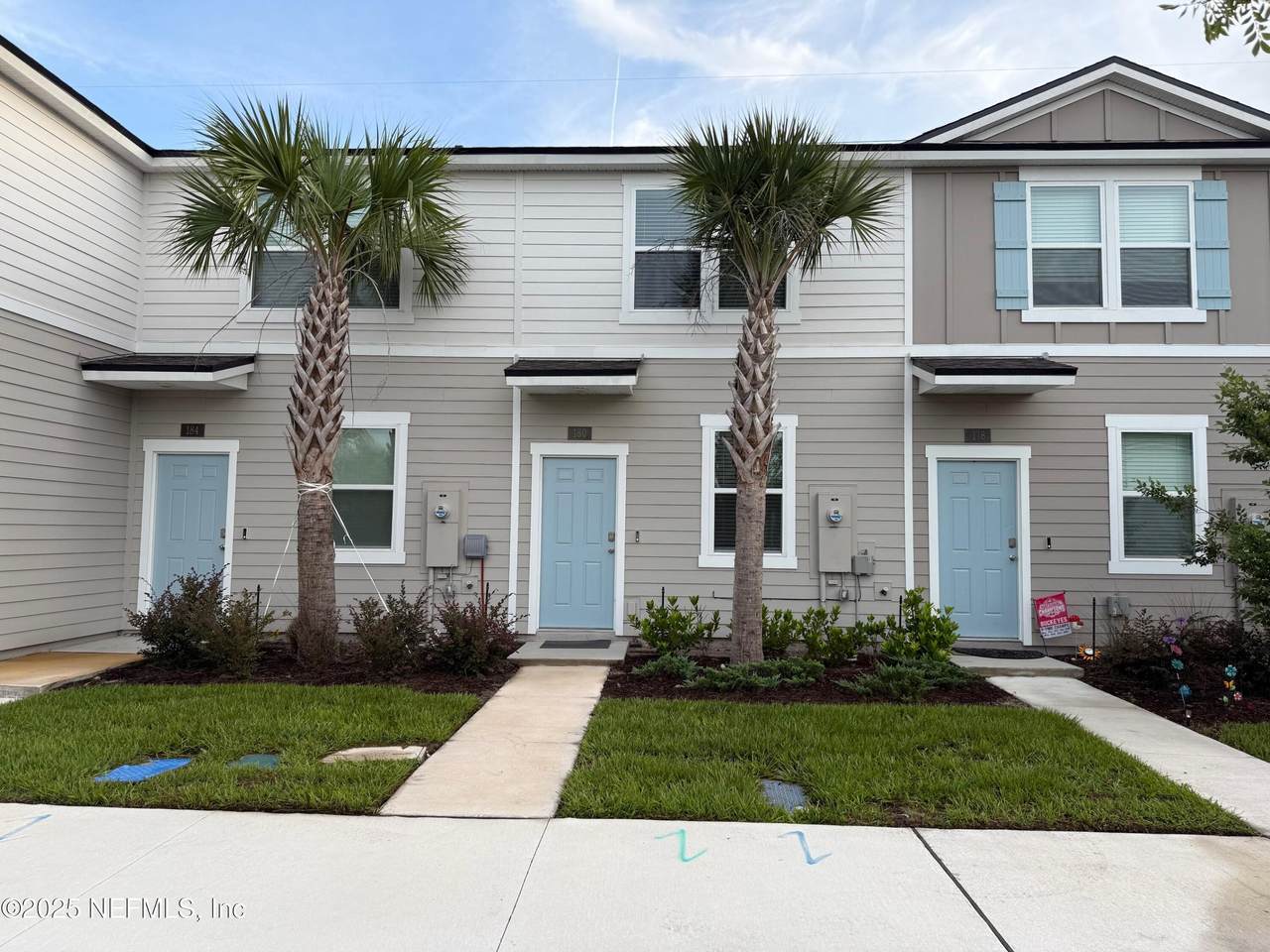 180 Stonegate Avenue - Photo 1