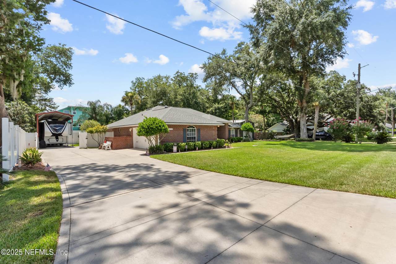 6656 Rivercrest Drive - Photo 1