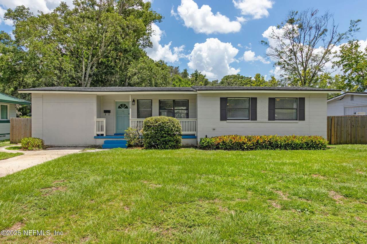 6538 Pine Summit Drive - Photo 1