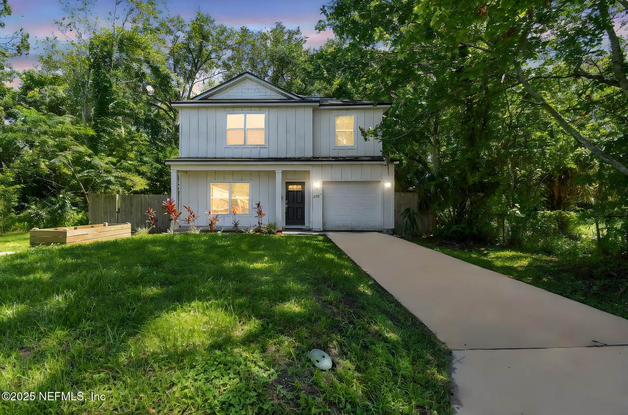 241 Columbus Street - Photo 1