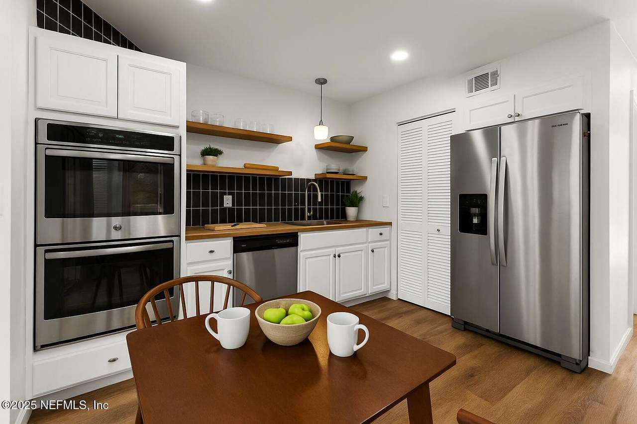 2300 Twelve Oaks Drive - Photo 1