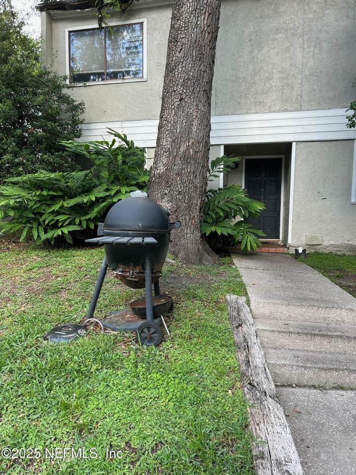 718 Oaks Manor Court - Photo 1