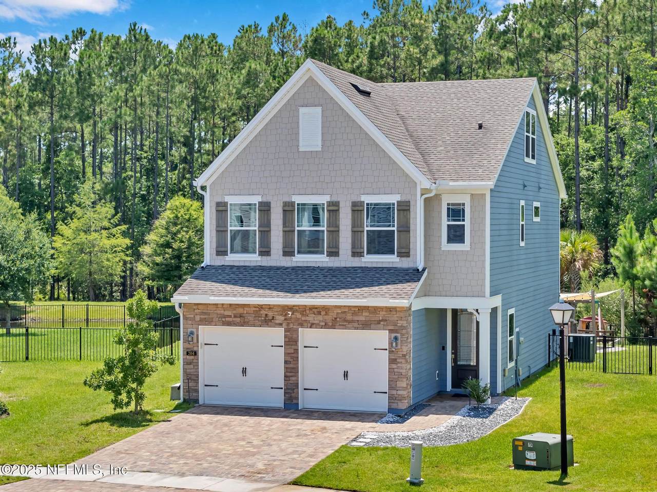 204 Silver Creek Place - Photo 1
