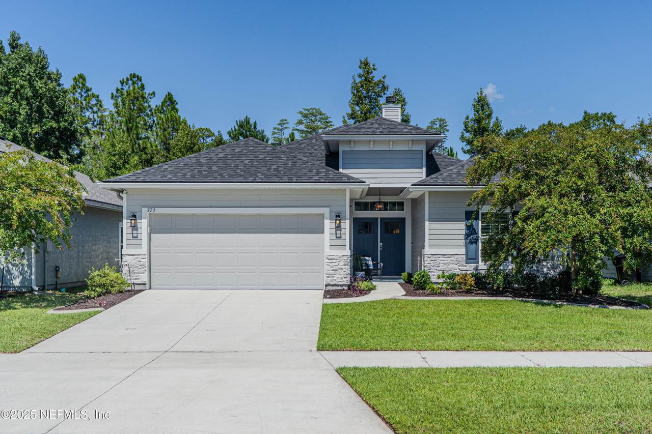 773 Sycamore Way - Photo 1