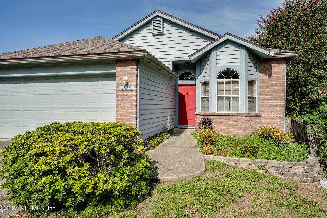 3610 Bridgewood Drive - Photo 1