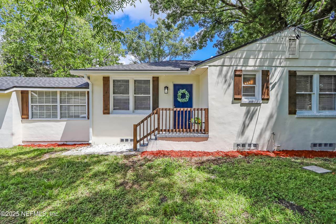 5121 Attleboro Street - Photo 1