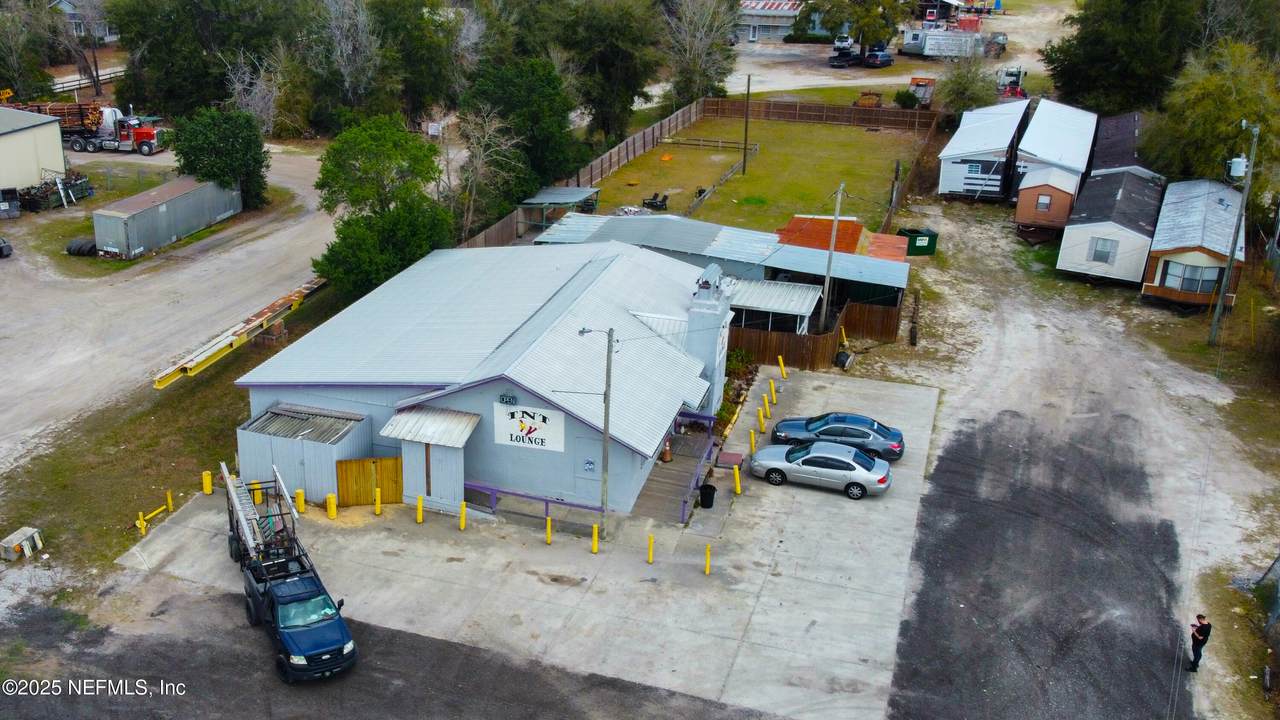 5406 County Road 218 - Photo 1