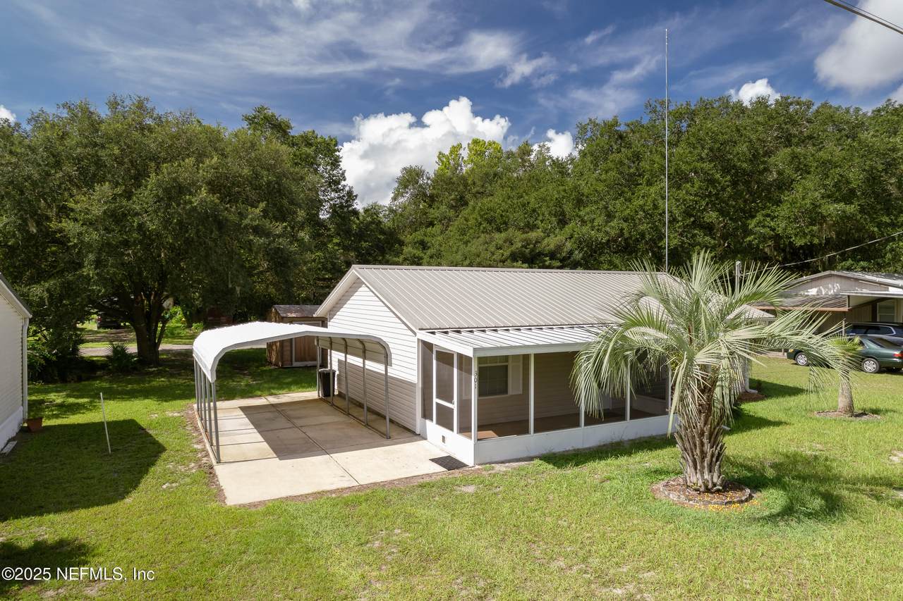 301 Hamilton Road - Photo 1
