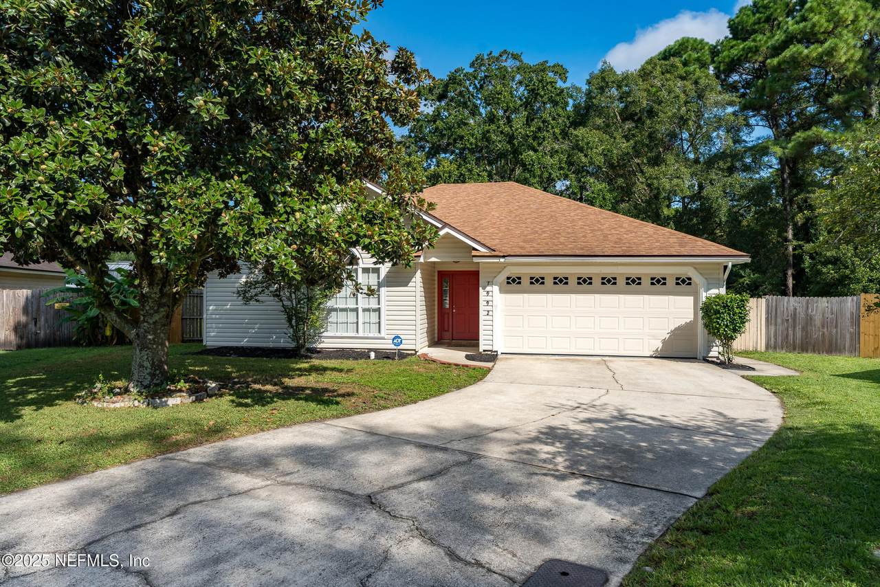 7992 Dewars Court - Photo 1