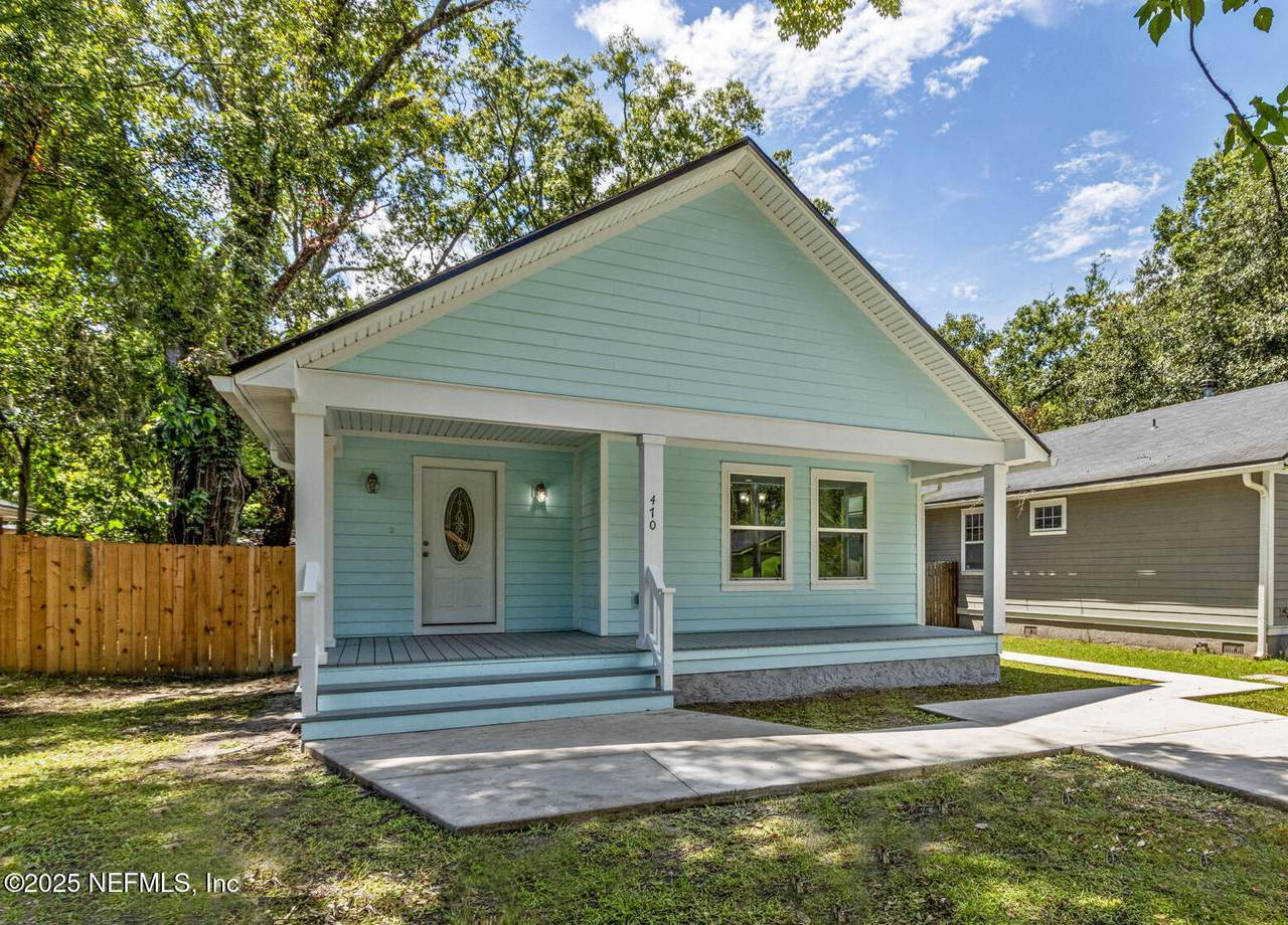 470 Winter Street - Photo 1