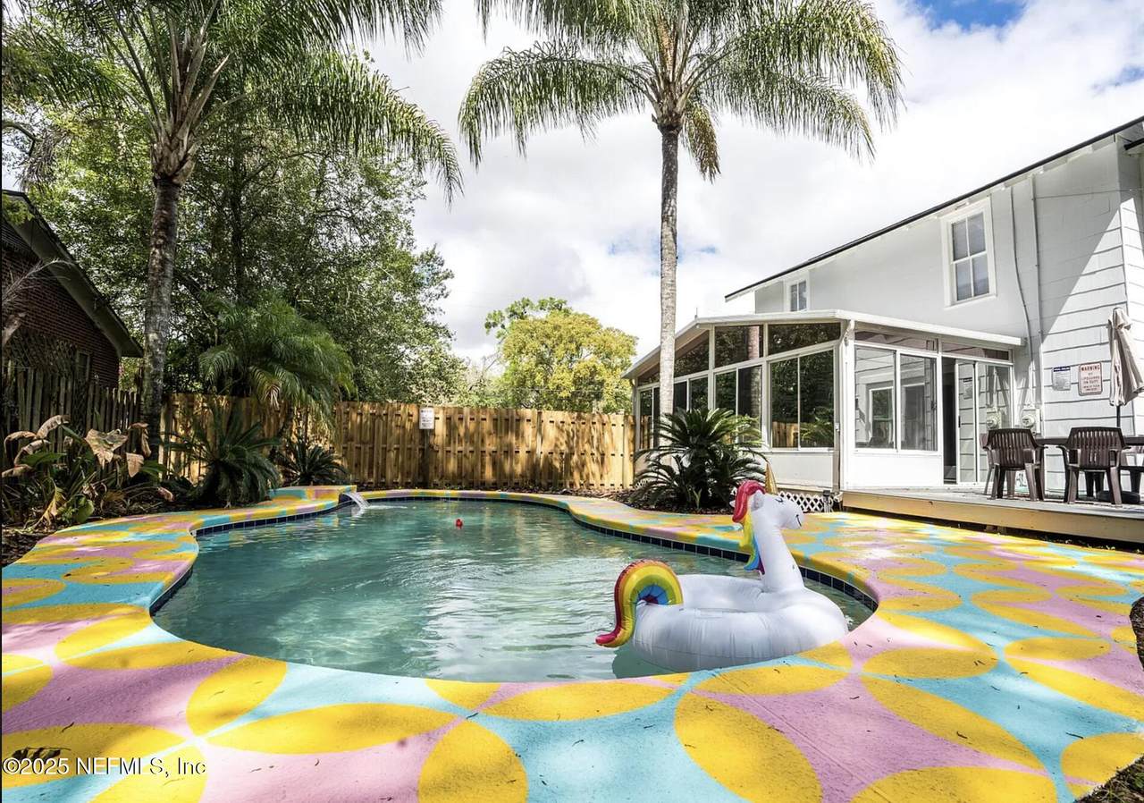 3854 Walsh Street - Photo 1