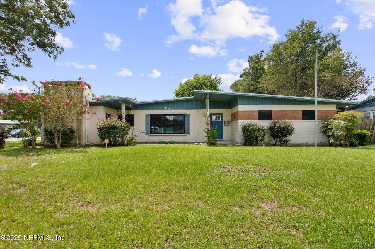 5642 Bradshaw Street - Photo 1