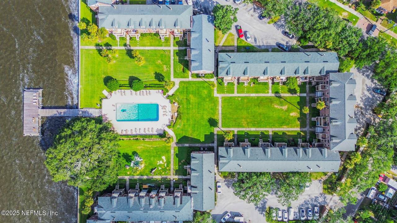 1546 Palm Avenue - Photo 1