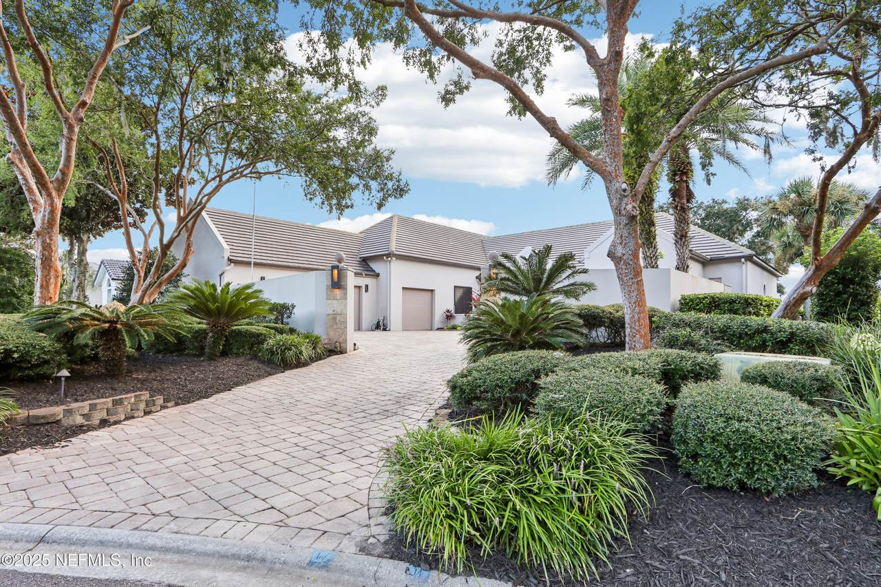 118 Regents Place - Photo 1