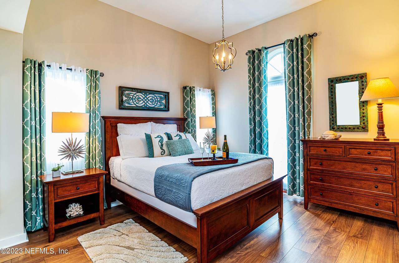 955 Registry Boulevard - Photo 1