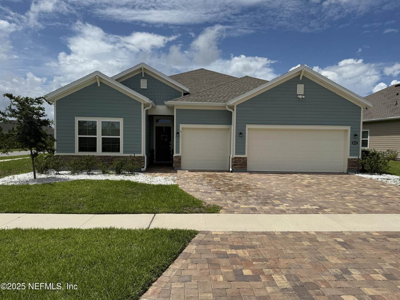 85225 Sagamore Court - Photo 1