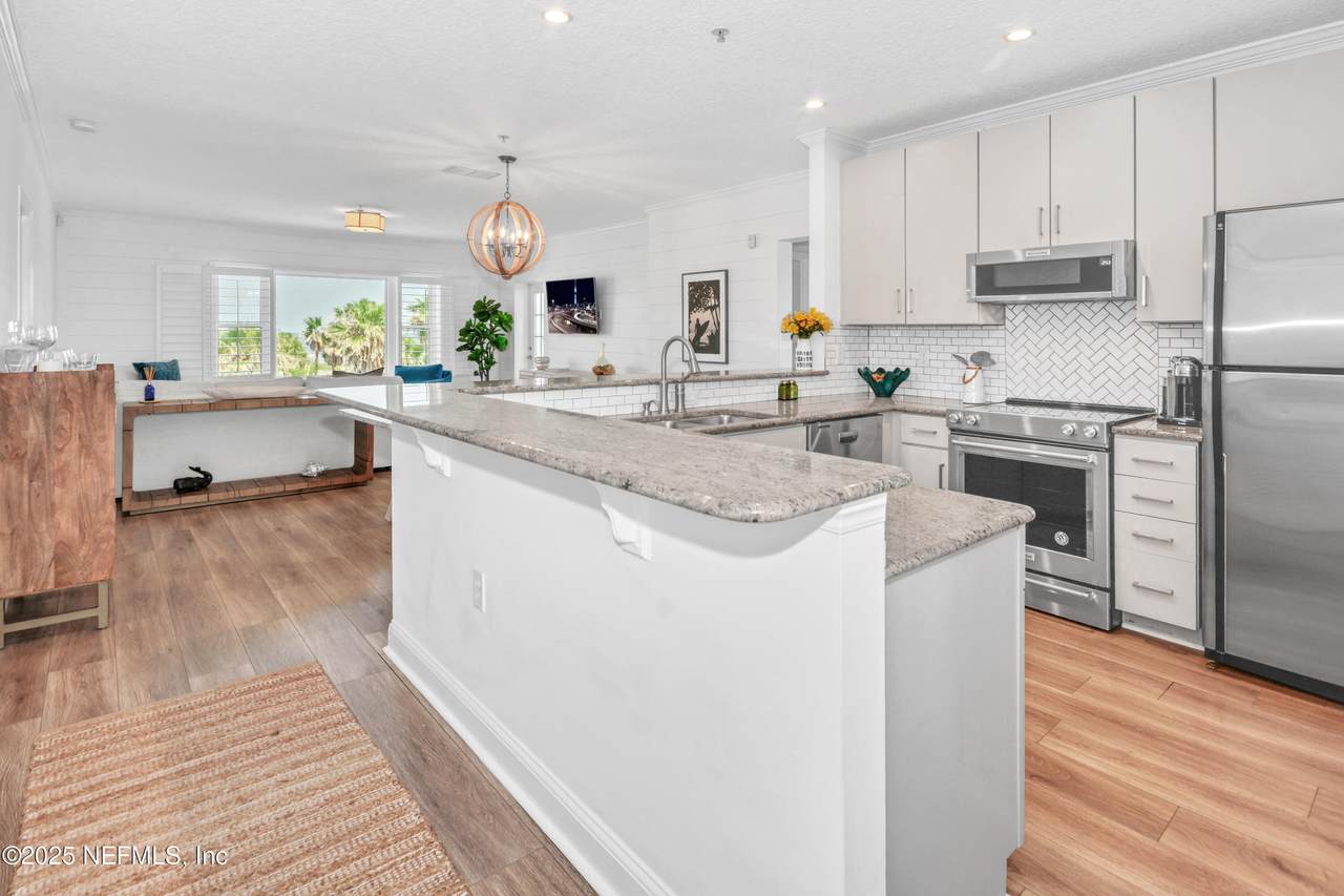 922 1ST Street - Photo 1