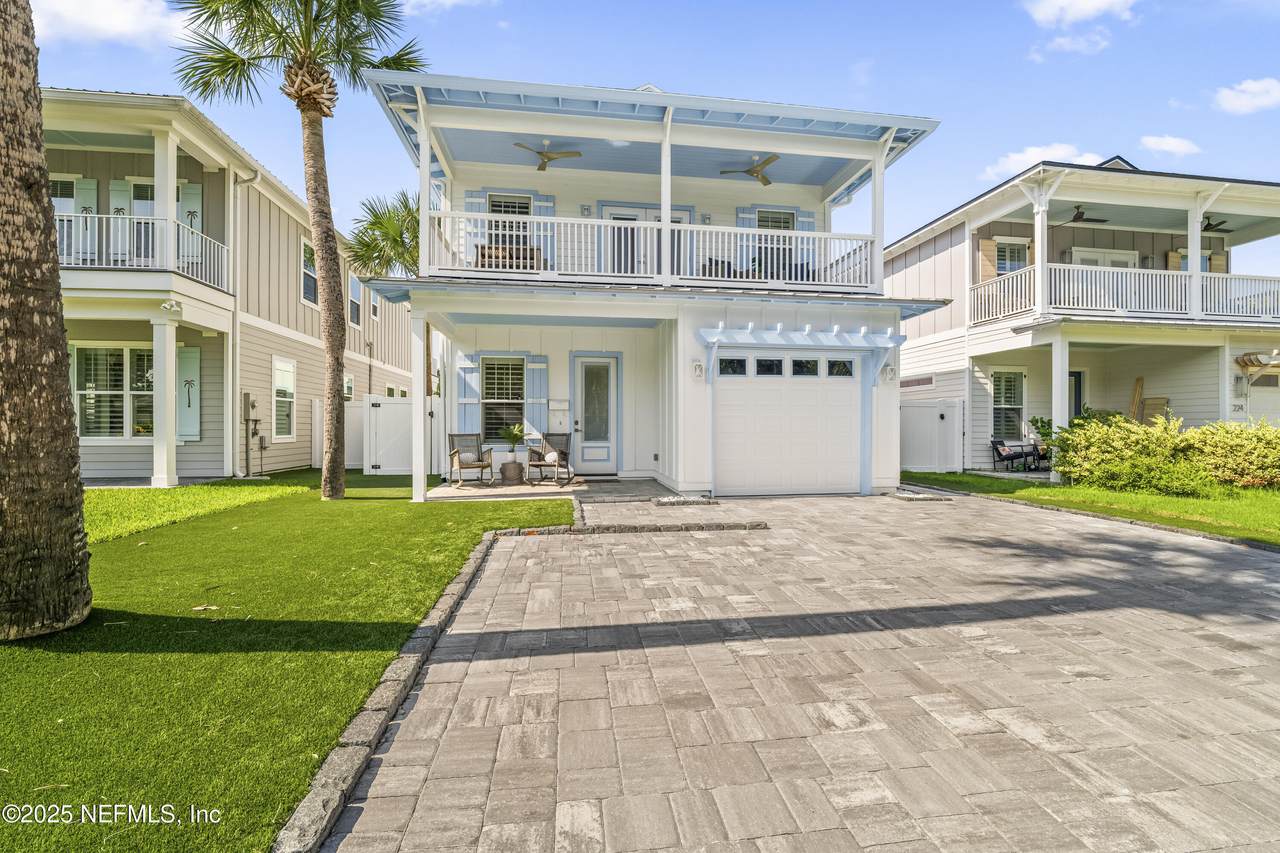 226 Davis Street - Photo 1