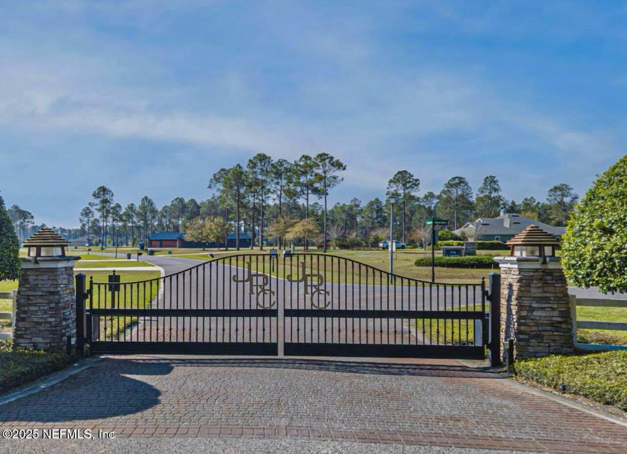 10936 Paddington Way - Photo 1