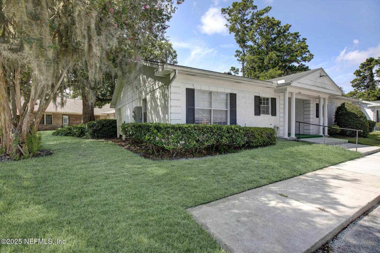 9252 San Jose Boulevard - Photo 1