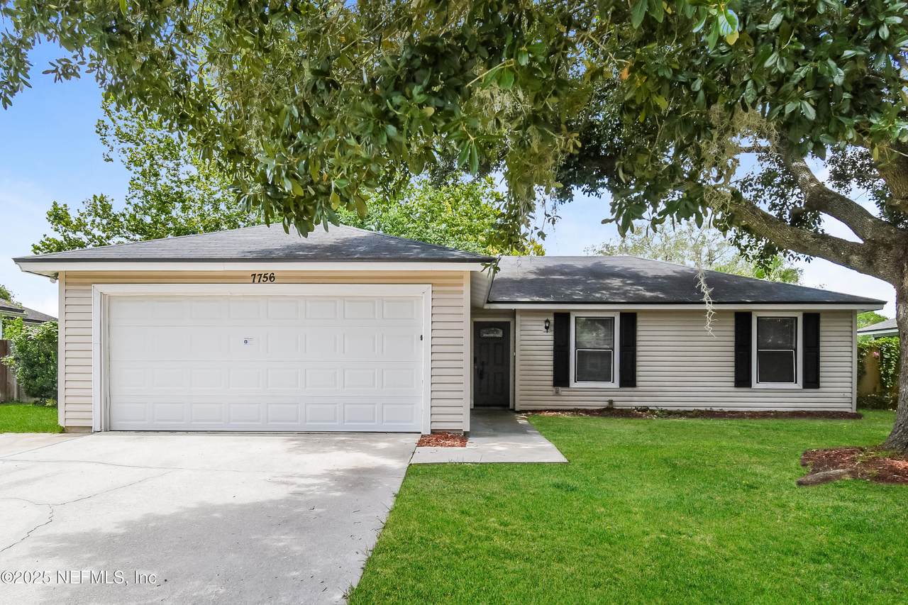 7756 Pepper Circle - Photo 1