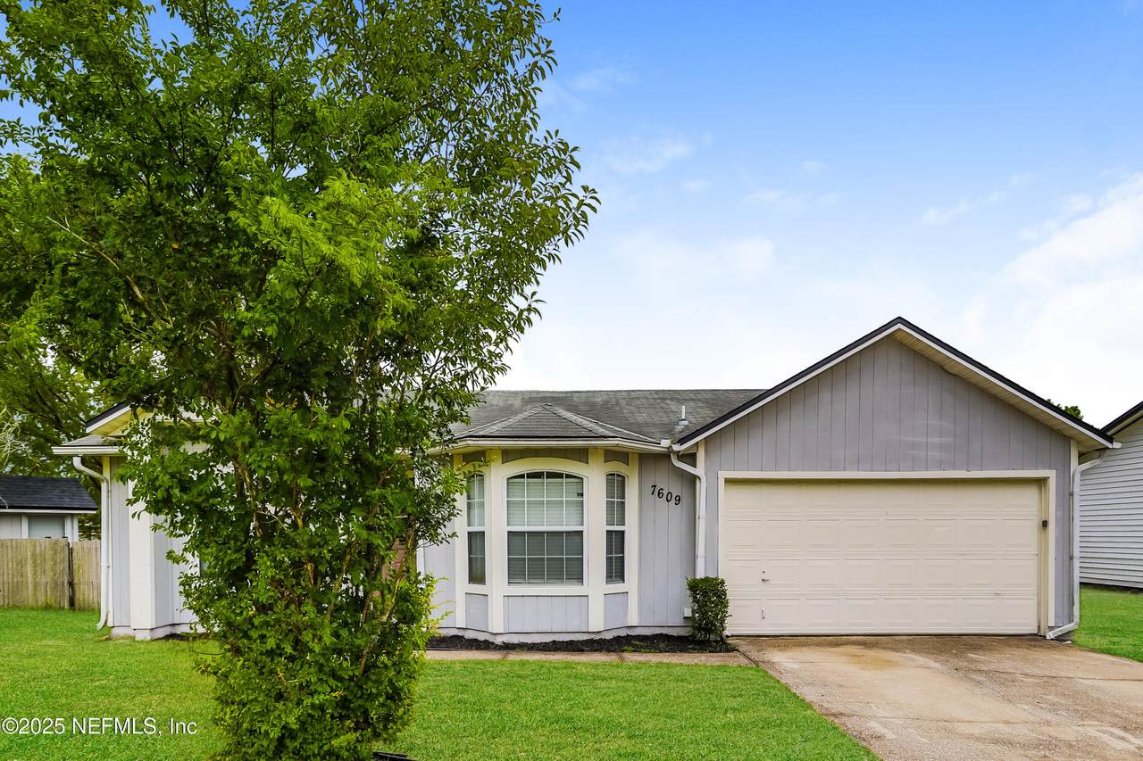 7609 Dover Cliff Drive - Photo 1