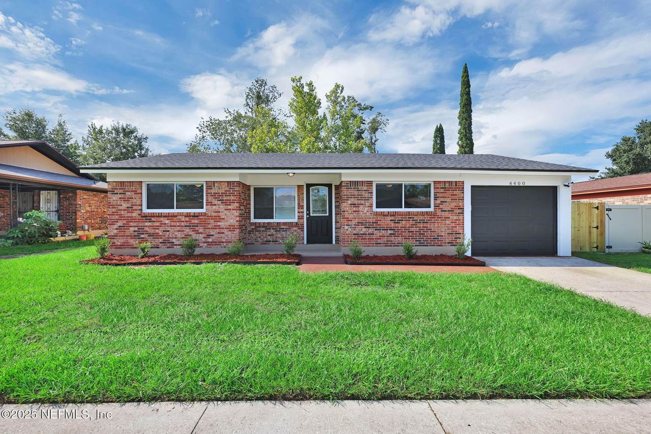 4400 Bedivere Road - Photo 1