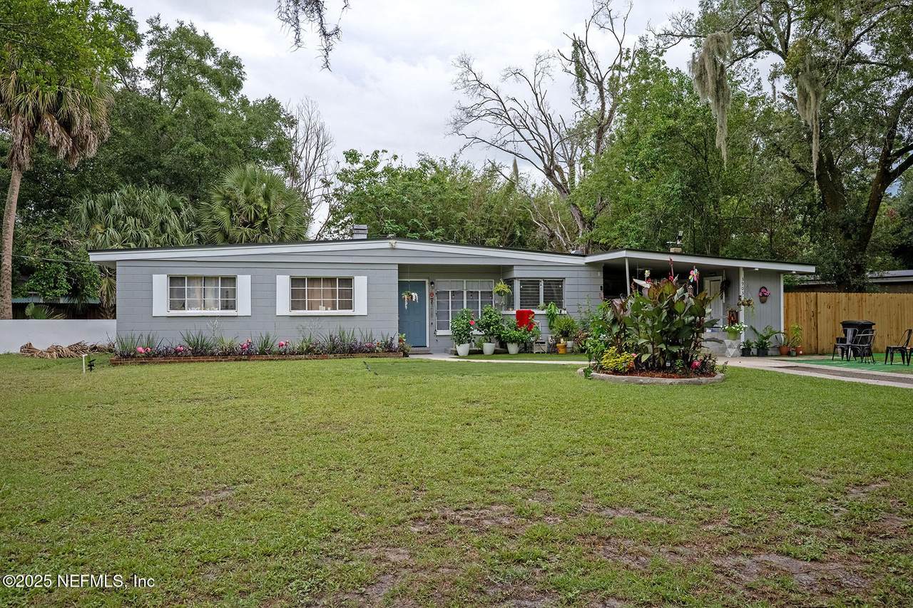 3903 Rendale Drive - Photo 1