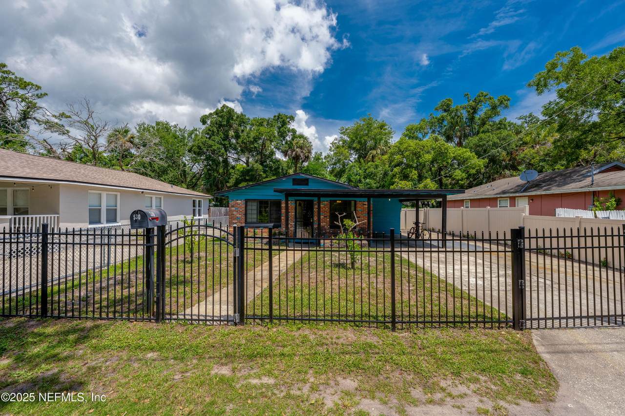 530 George Street - Photo 1