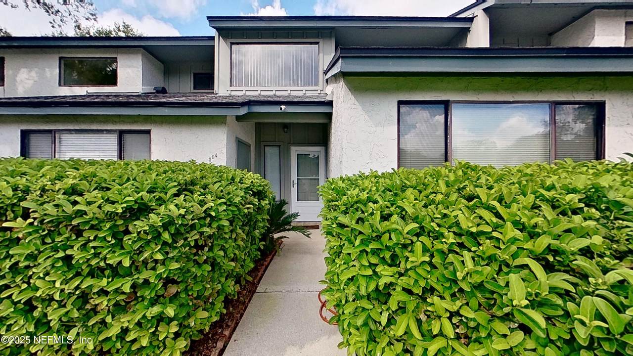 9360 Craven Road - Photo 1