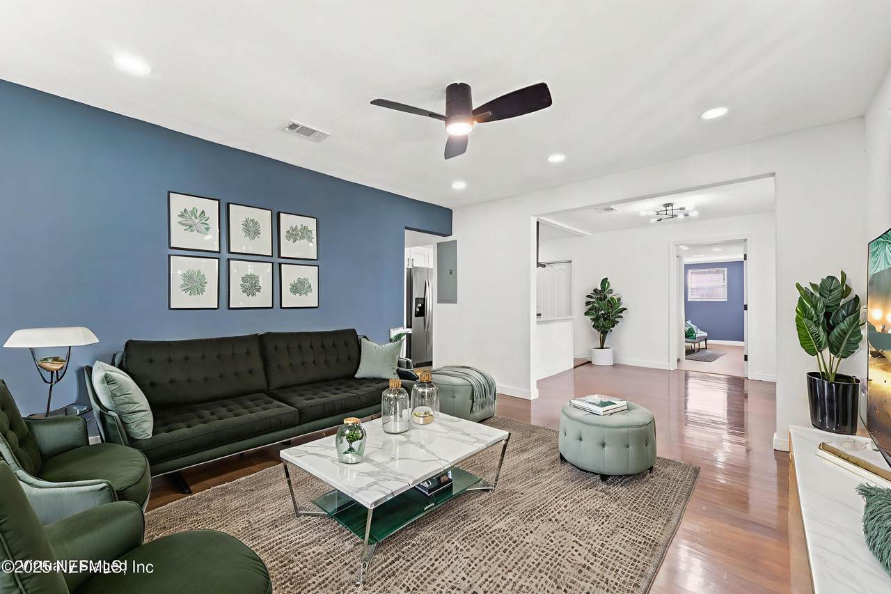 5331 Shirley Avenue - Photo 1