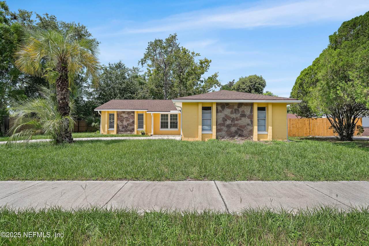 6066 Shakespeare Drive - Photo 1