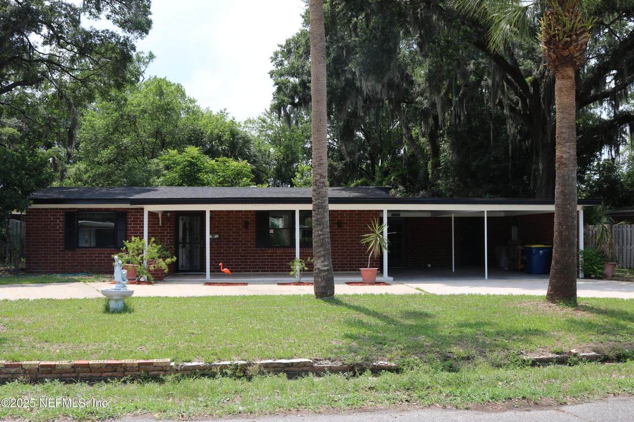 2242 Lake Lucina Drive - Photo 1