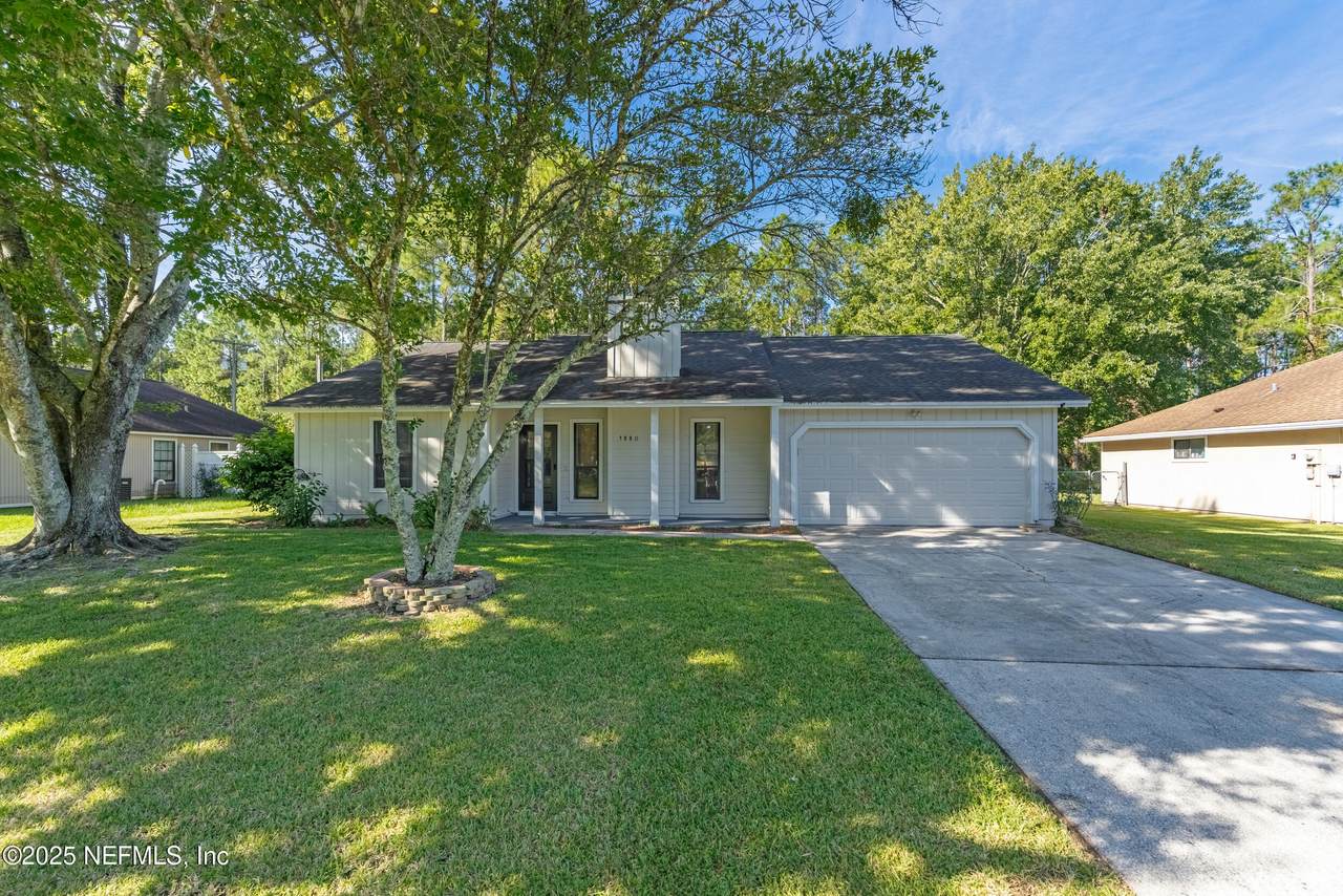 1880 Hollars Place - Photo 1