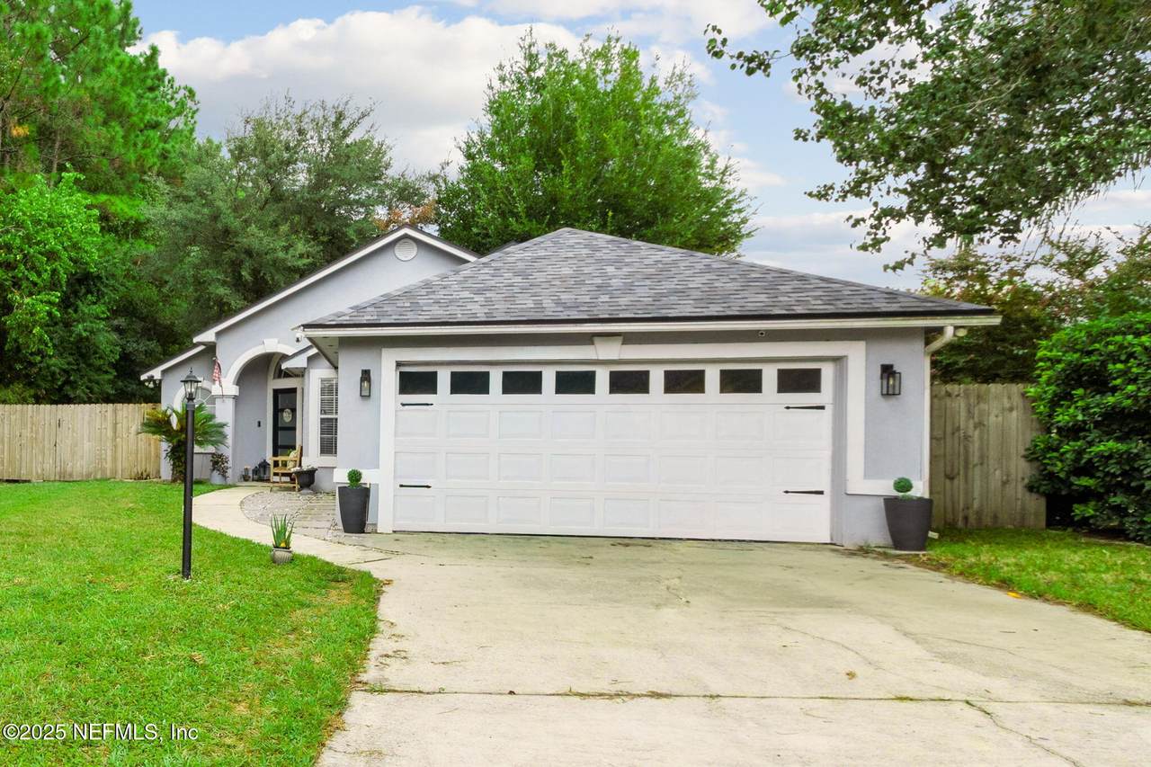 2841 Sutton Estates Circle - Photo 1