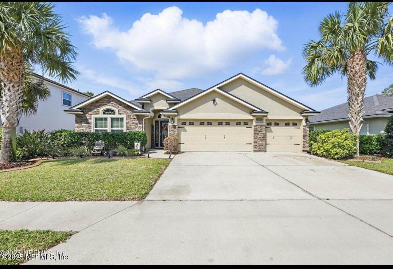 209 Adelaide Drive - Photo 1