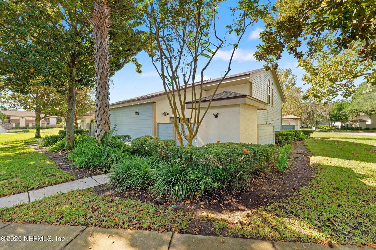 1601 Challenger Court - Photo 1