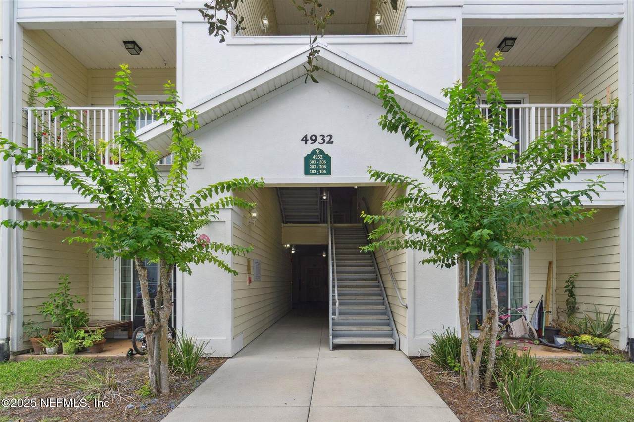 4932 Key Lime Drive - Photo 1