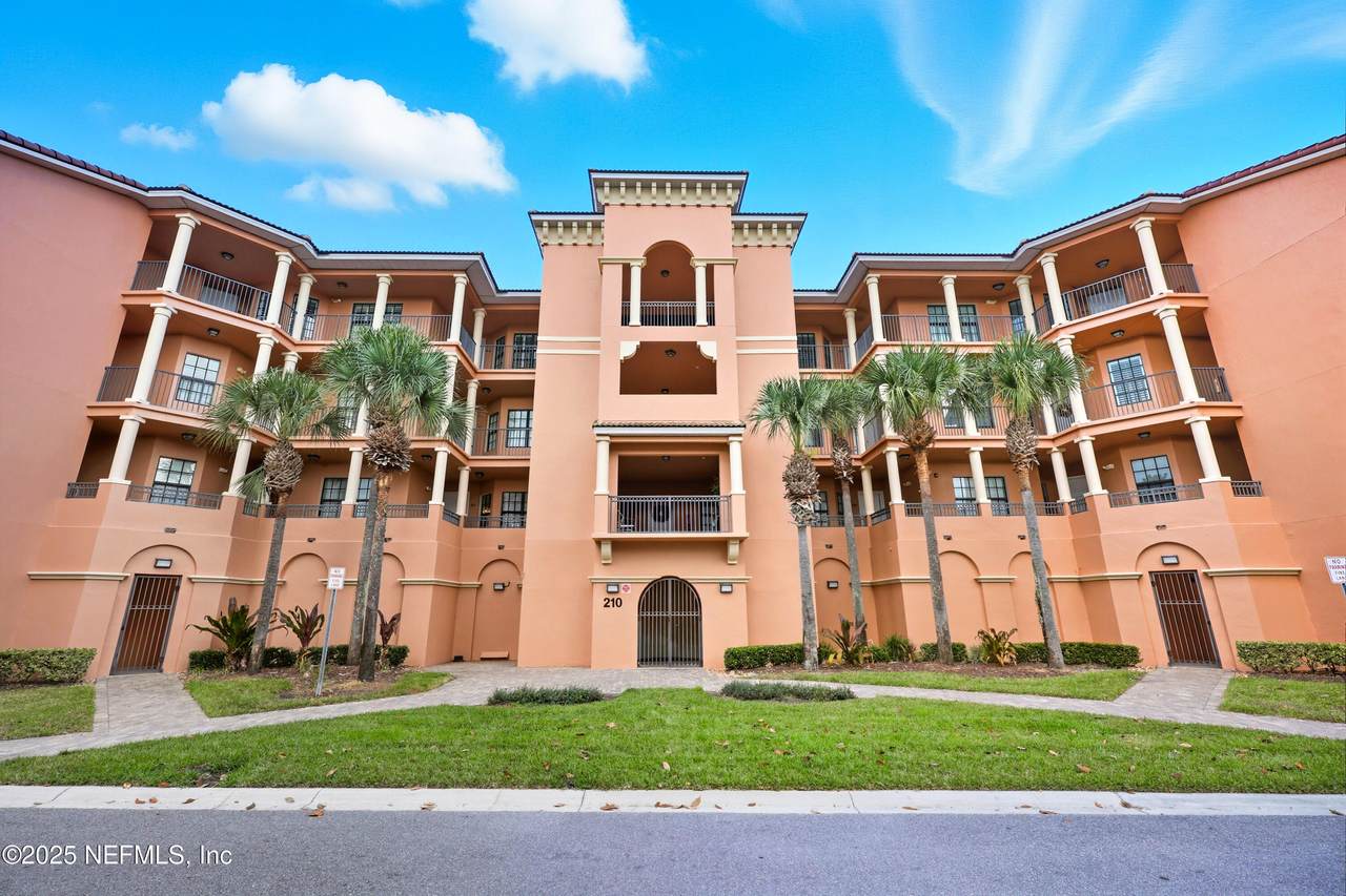 210 Paseo Terraza - Photo 1