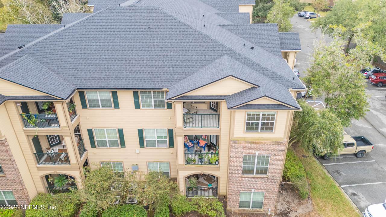 7800 Point Meadows Drive - Photo 1