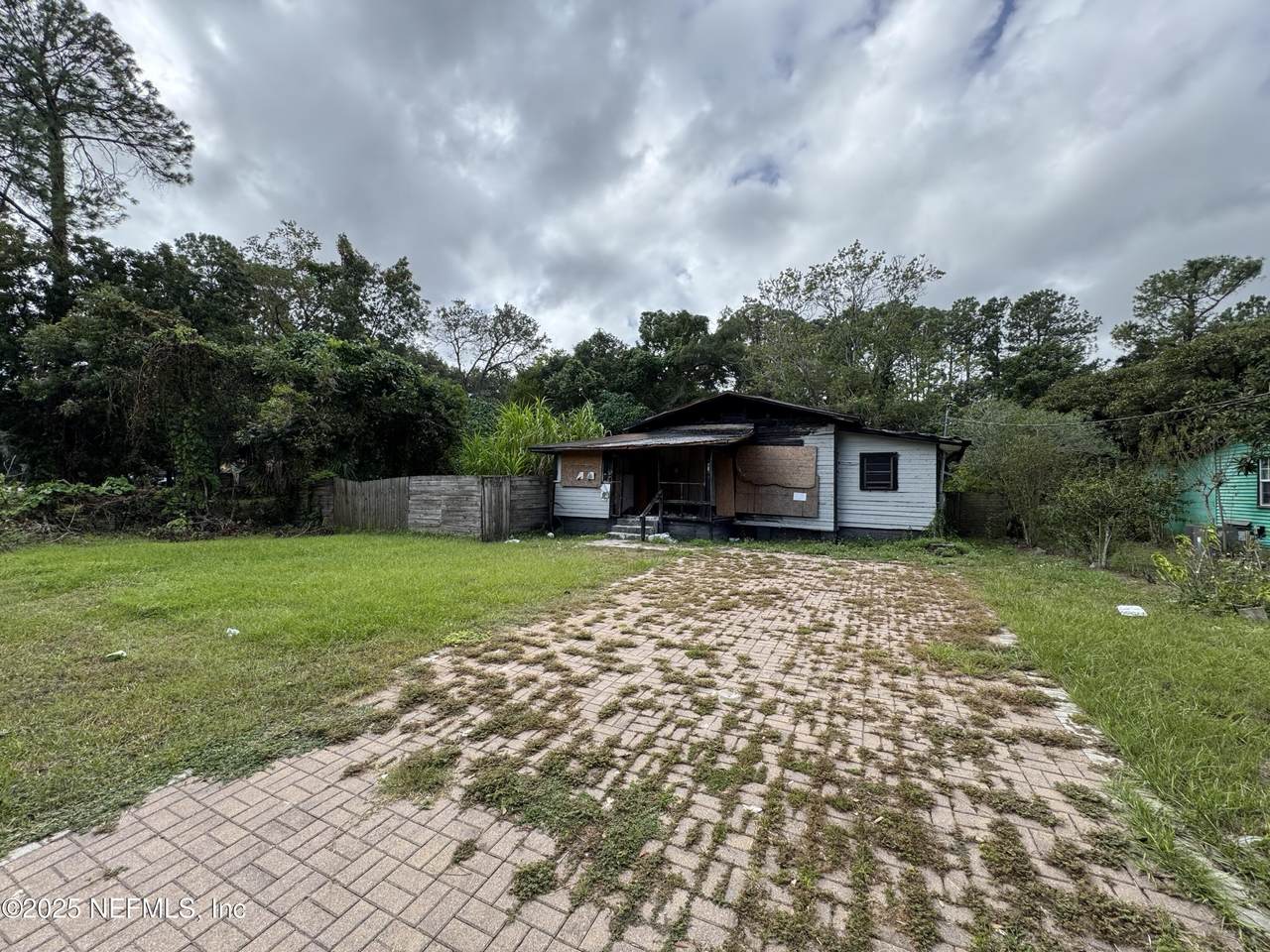 7400 Fernandina Avenue - Photo 1