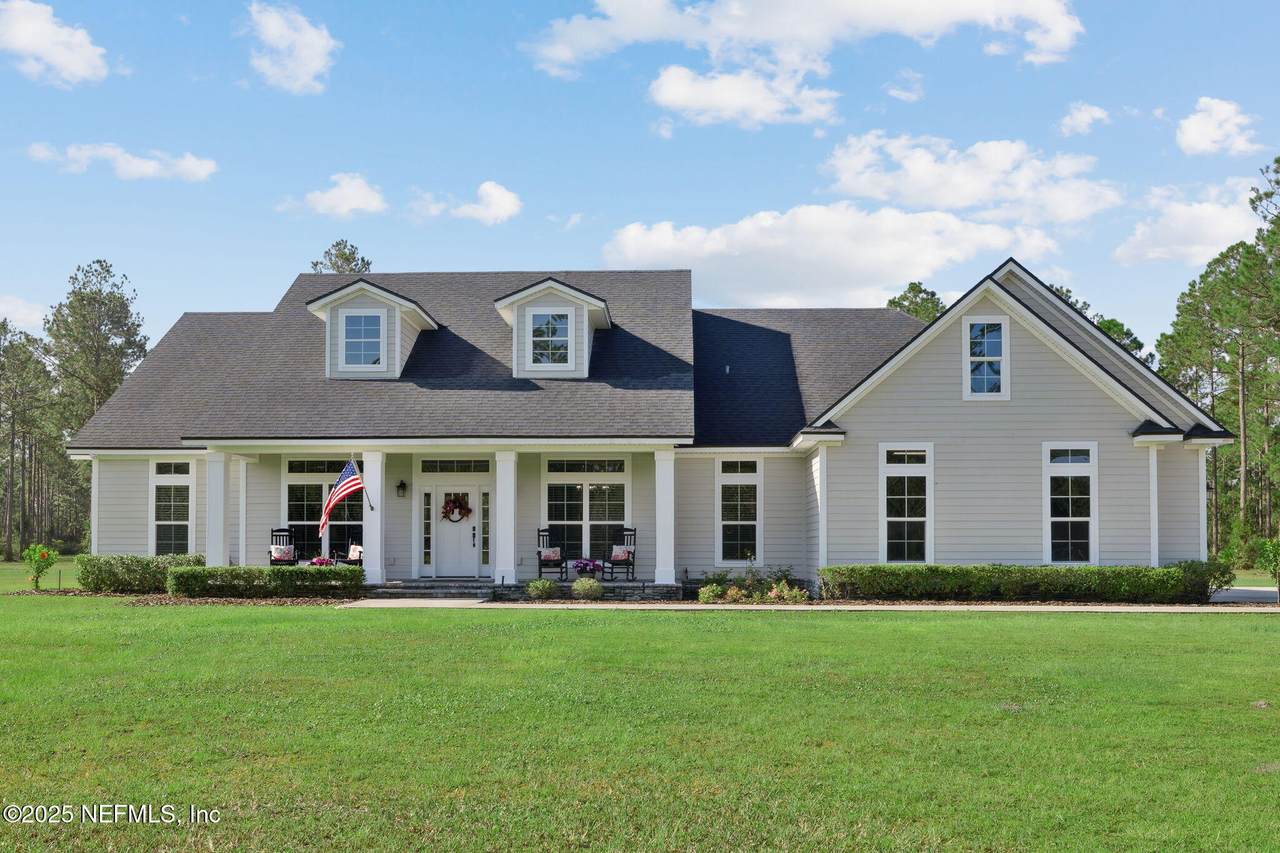 9902 Kings Crossing Drive - Photo 1