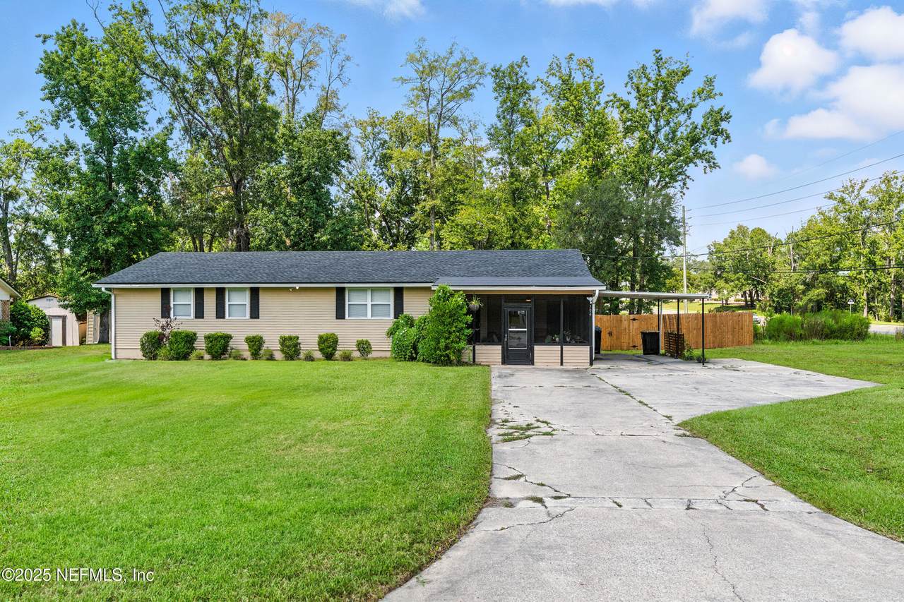 706 Estates Cove Road - Photo 1