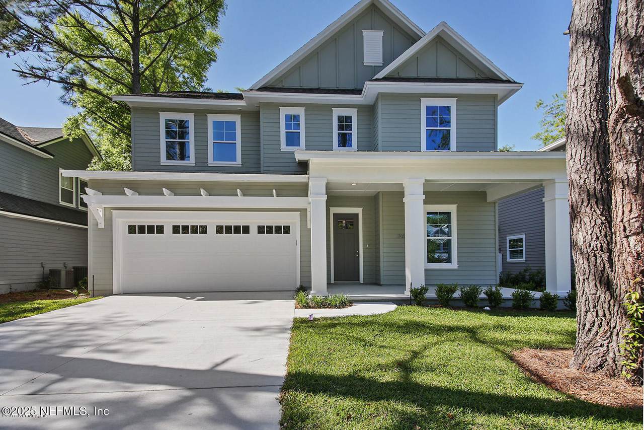 740 Paradise Lane - Photo 1