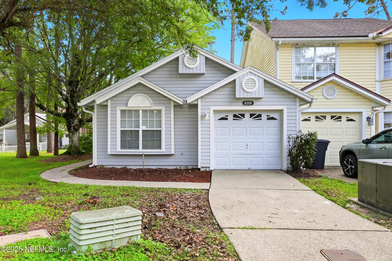 8208 Dunbarton Court - Photo 1