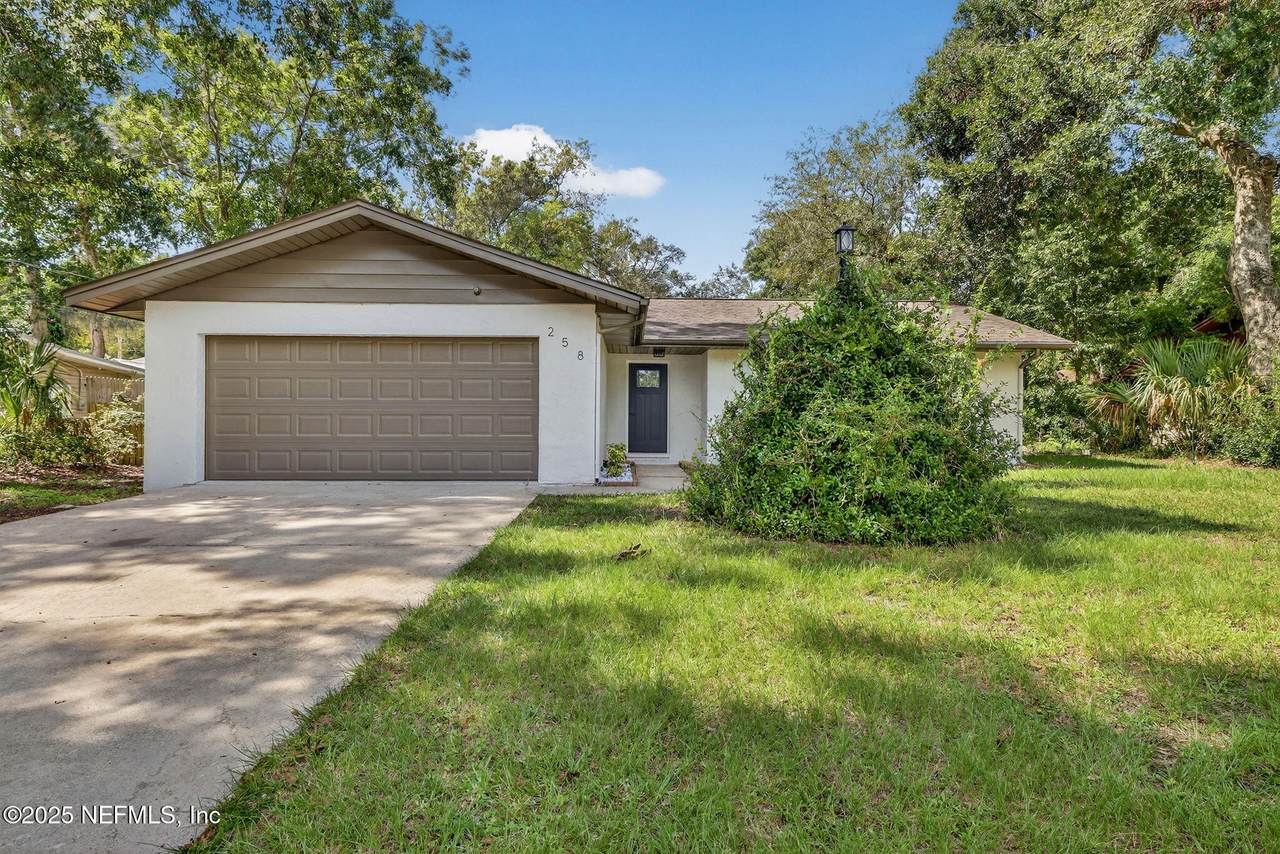 258 Wisteria Road - Photo 1