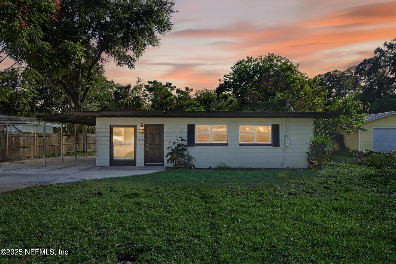 1458 Domas Drive - Photo 1