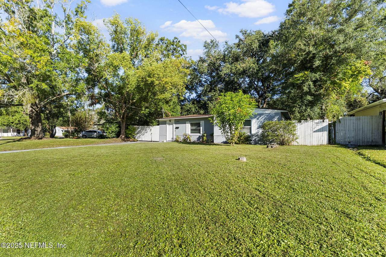 3609 Mimosa Drive - Photo 1