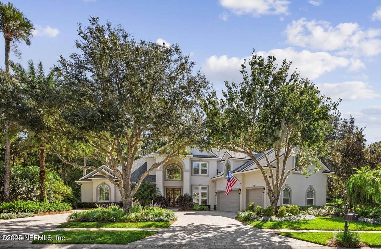 384 Clearwater Drive - Photo 1