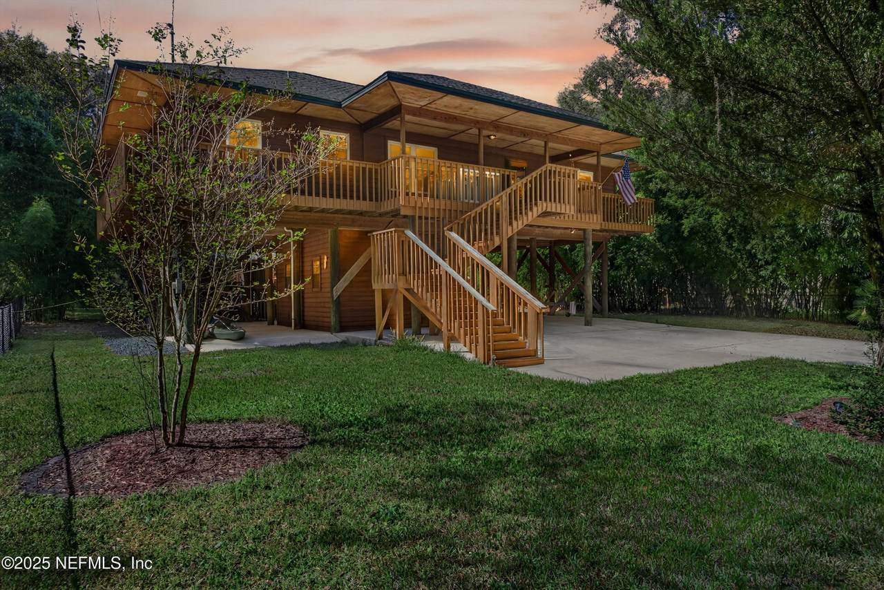 2883 Creek Street - Photo 1